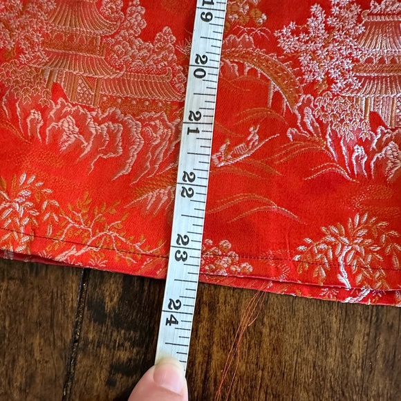 Vintage Chinese Style Button Front Short Sleeve Shirt in a Red Brocade - Picture 3 of 7